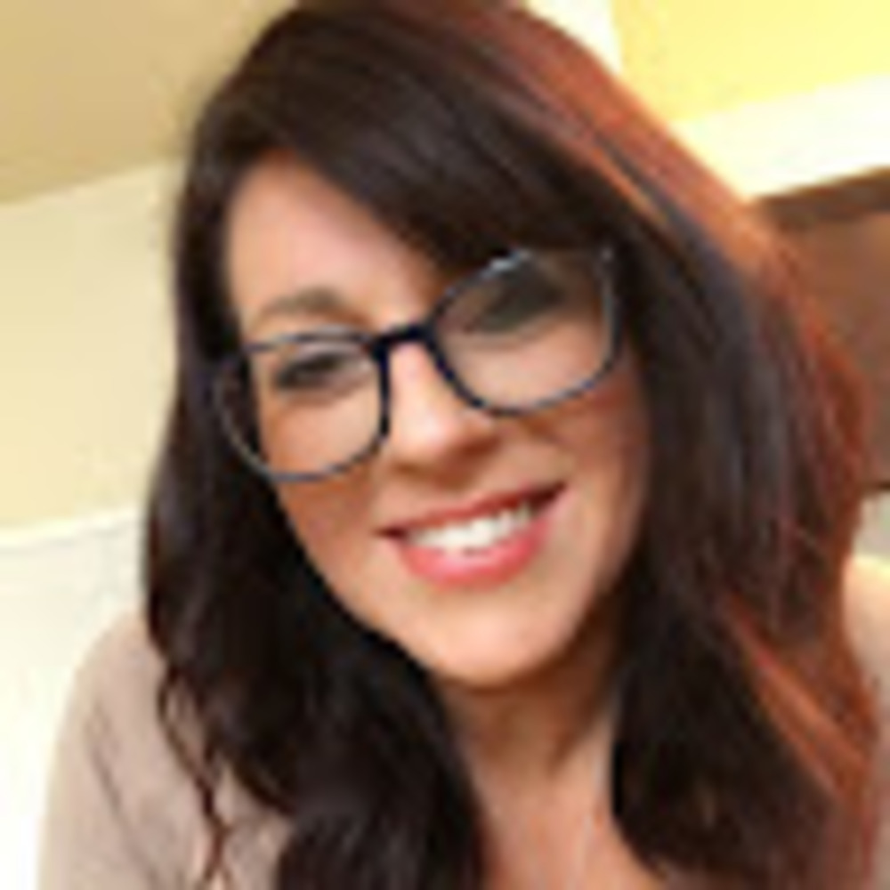 Meet your Posher, Noelle